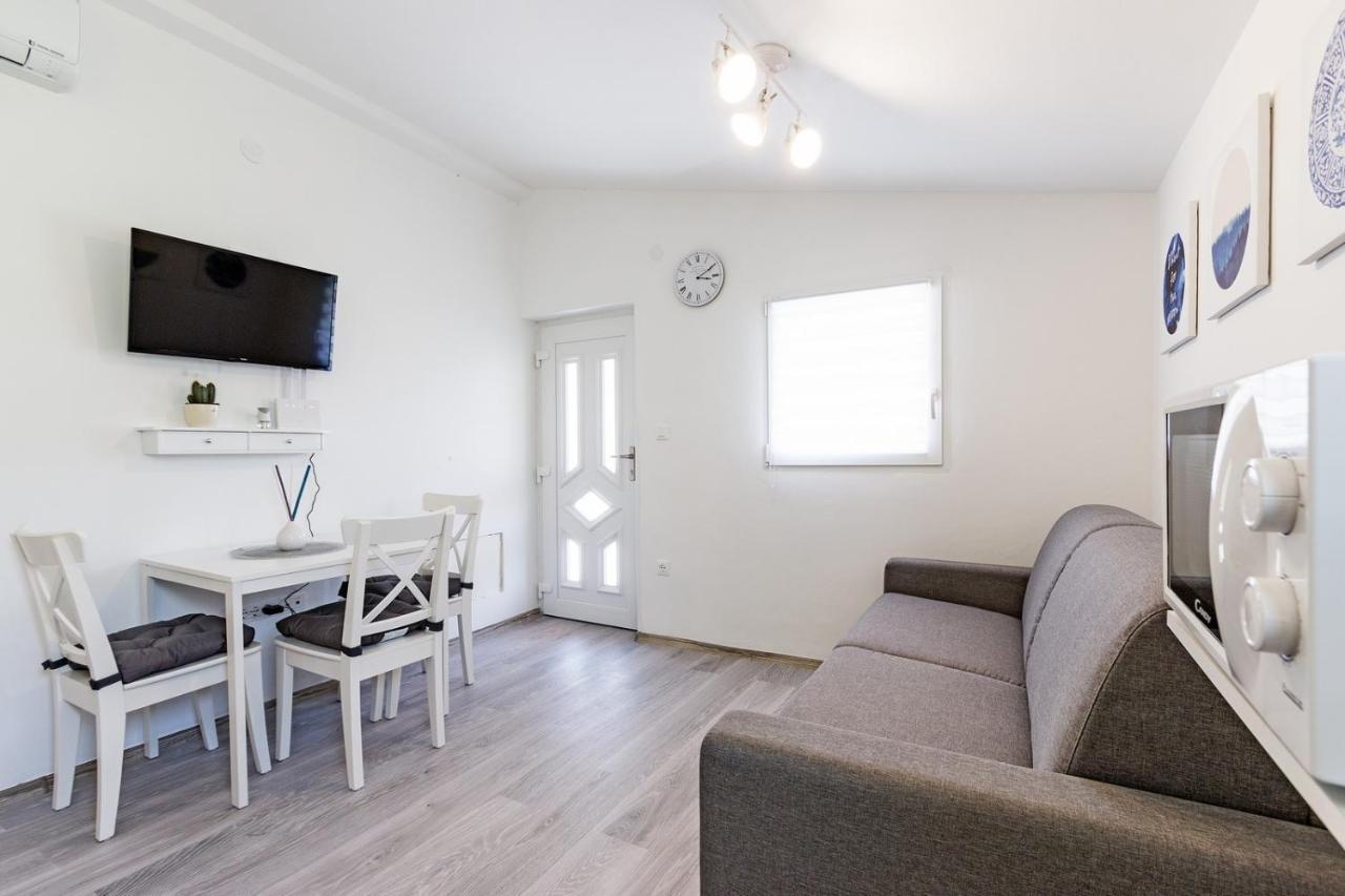 Holiday Apartment Near The Beach Fažana Dış mekan fotoğraf